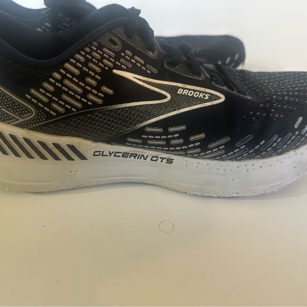 Brooks Glycerin GTS Black and White Running Shoes